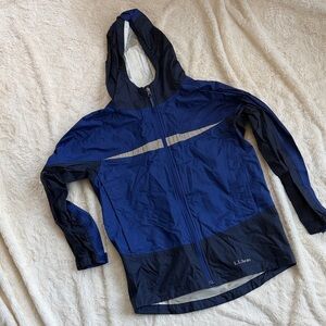 L.L. Bean Hooded Jacket for Wind and Rain - Size L 14-16